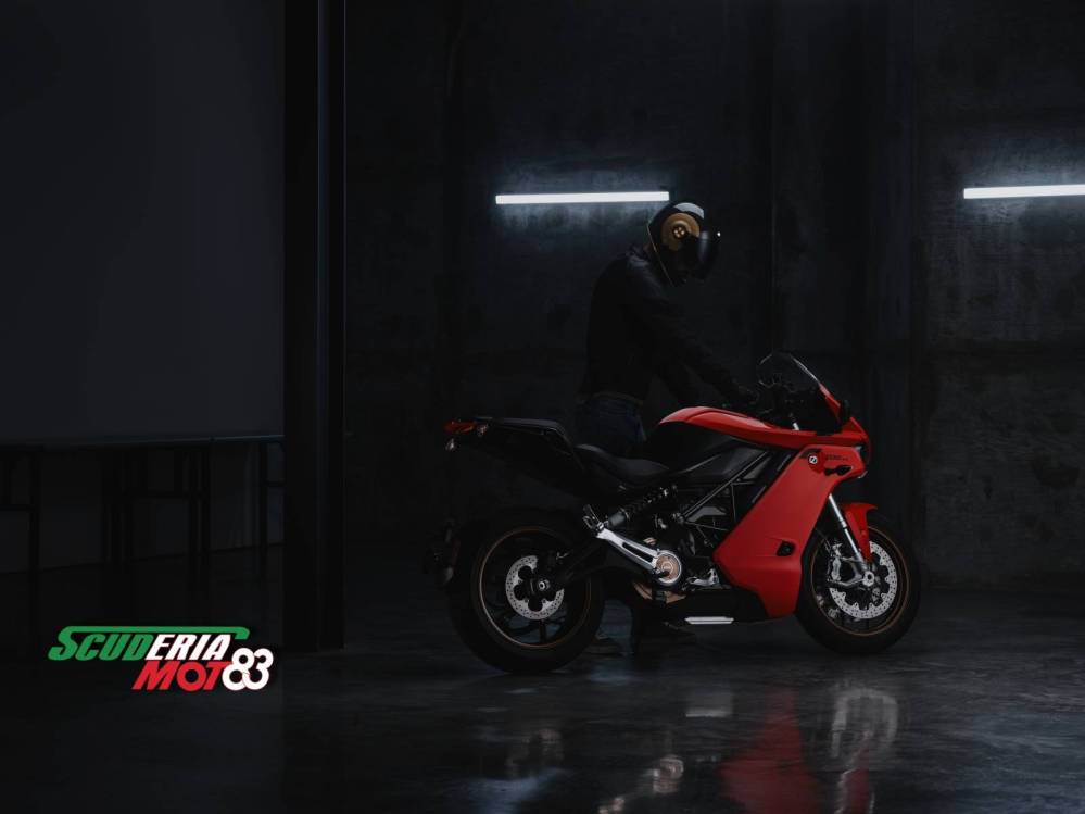 1600x900MY24SRSStudio0676jpg_659d1fa652b69
