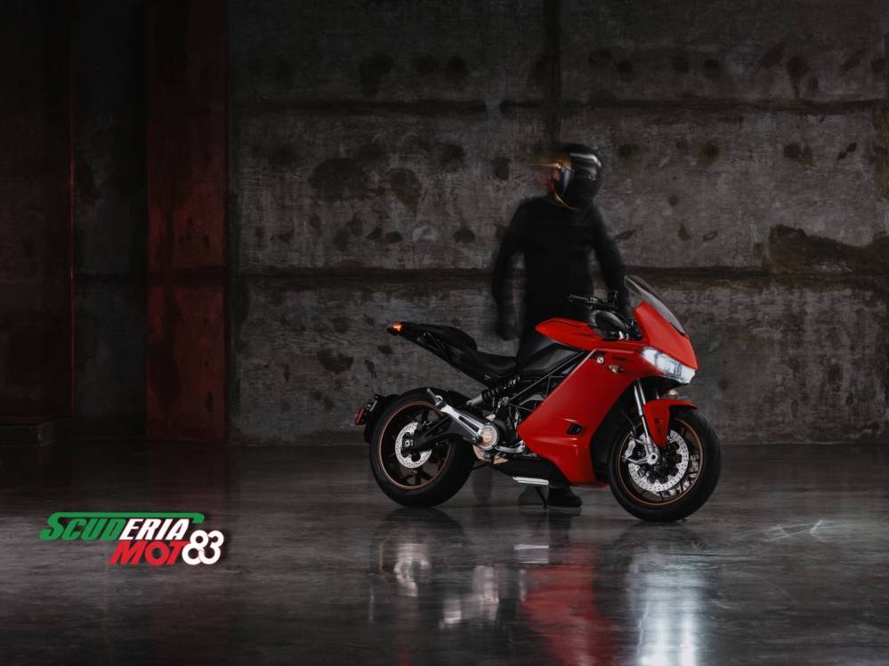 1600x900MY24SRSStudio0208jpg_659d1fa85359d